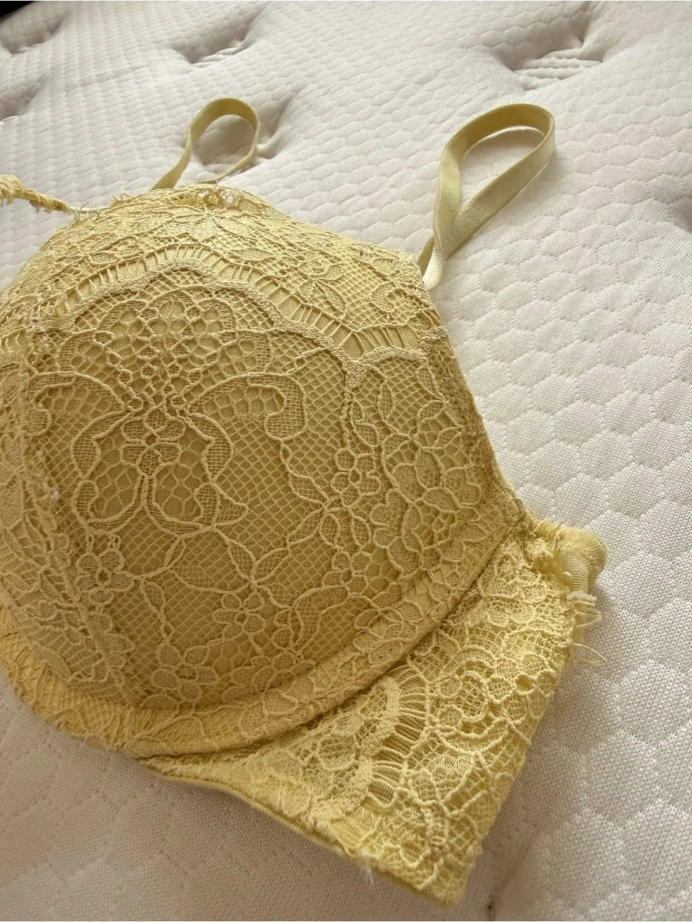 Victoria's Secret Yellow Lace Push-Up Bra